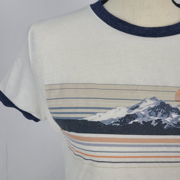 Retro Tee, women's size L, good condition - Picture 2 of 7